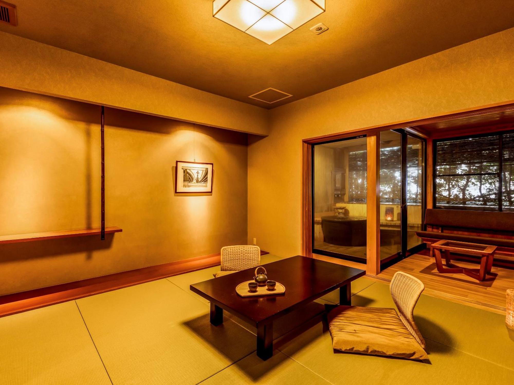Ryokan Ooedo Onsen Monogatari Terunoyu Maniwa
