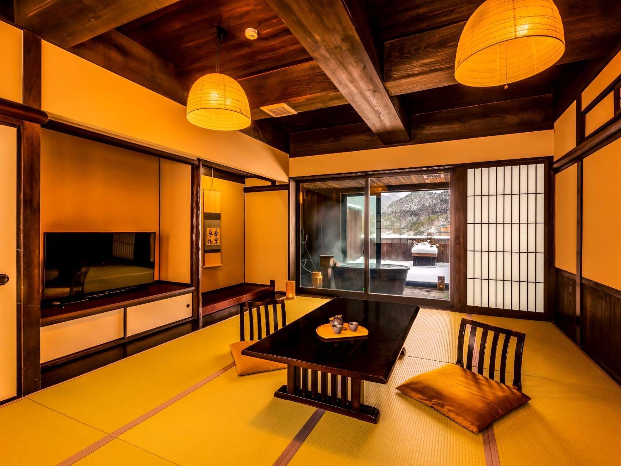 Ooedo Onsen Monogatari Terunoyu 3* Maniwa