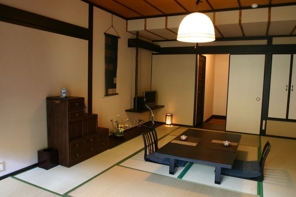 Ooedo Onsen Monogatari Terunoyu Maniwa